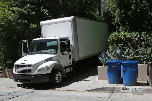 Nicole Richie Joel Madden Divorce Rumors Moving Trucks