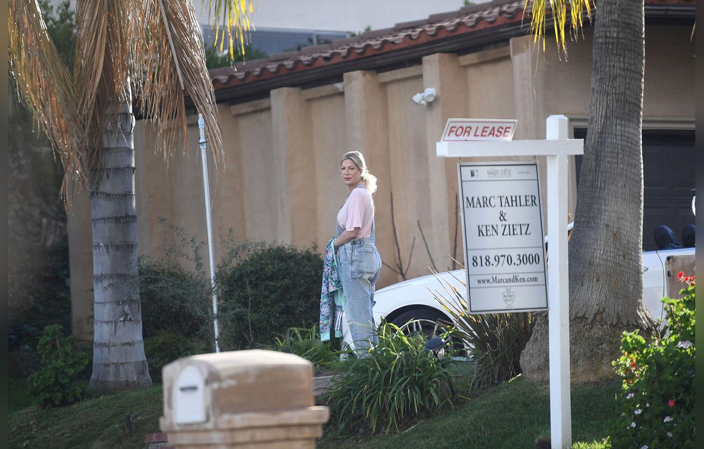 Tori Spelling And Dean Go House Hunting