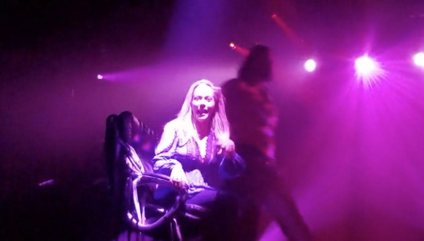 [video] Kendra Wilkinson Gets A Lap Dance From A Stripper In A Thong In Vegas