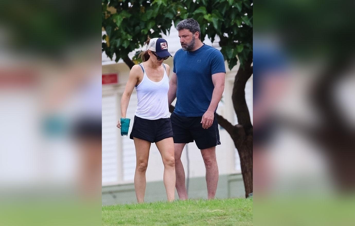 //ben affleck jennifer garner easter holiday reunion hawaii