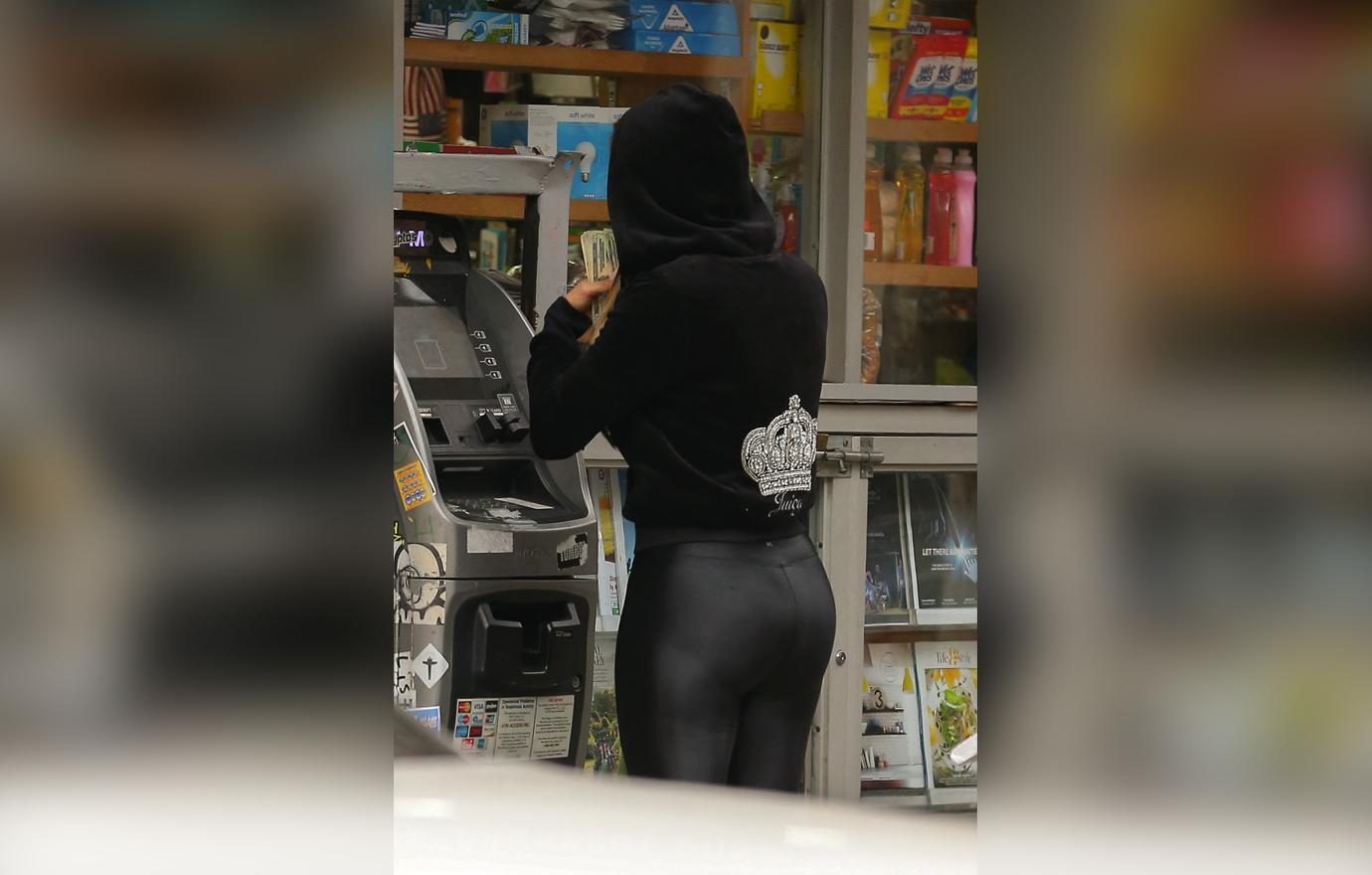 Jennifer Lopez Shows Off Booty After Arod Cheating Scandal