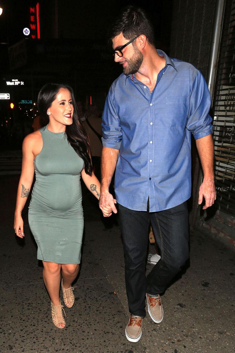 jenelle evans baby bump tight dress david eason boyfriend