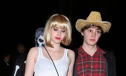 //emma roberts pretty woman dress