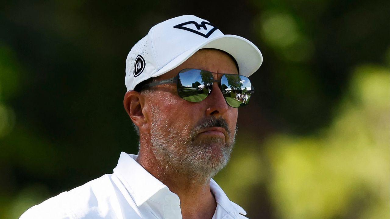 picture of Phil Mickelson