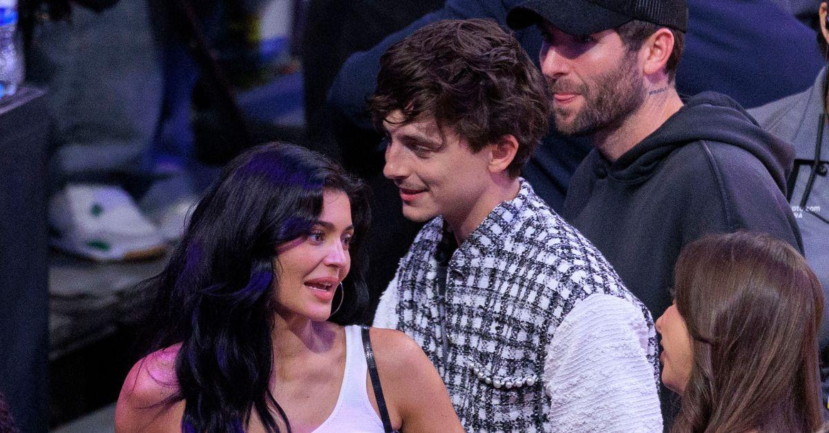 timothee chalamet avoids kylie jenner friends second class