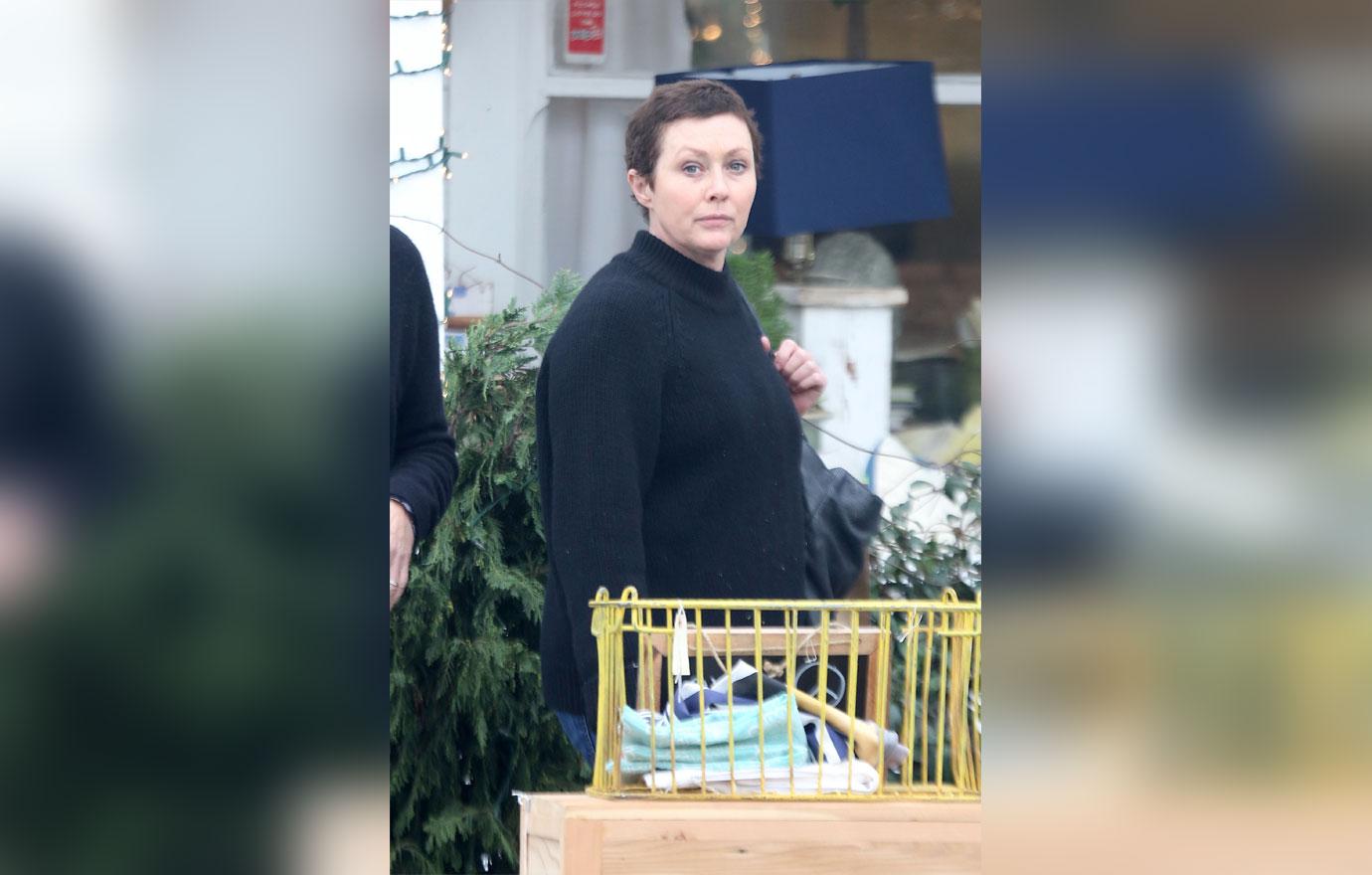 //shannen doherty cancer chemo shopping