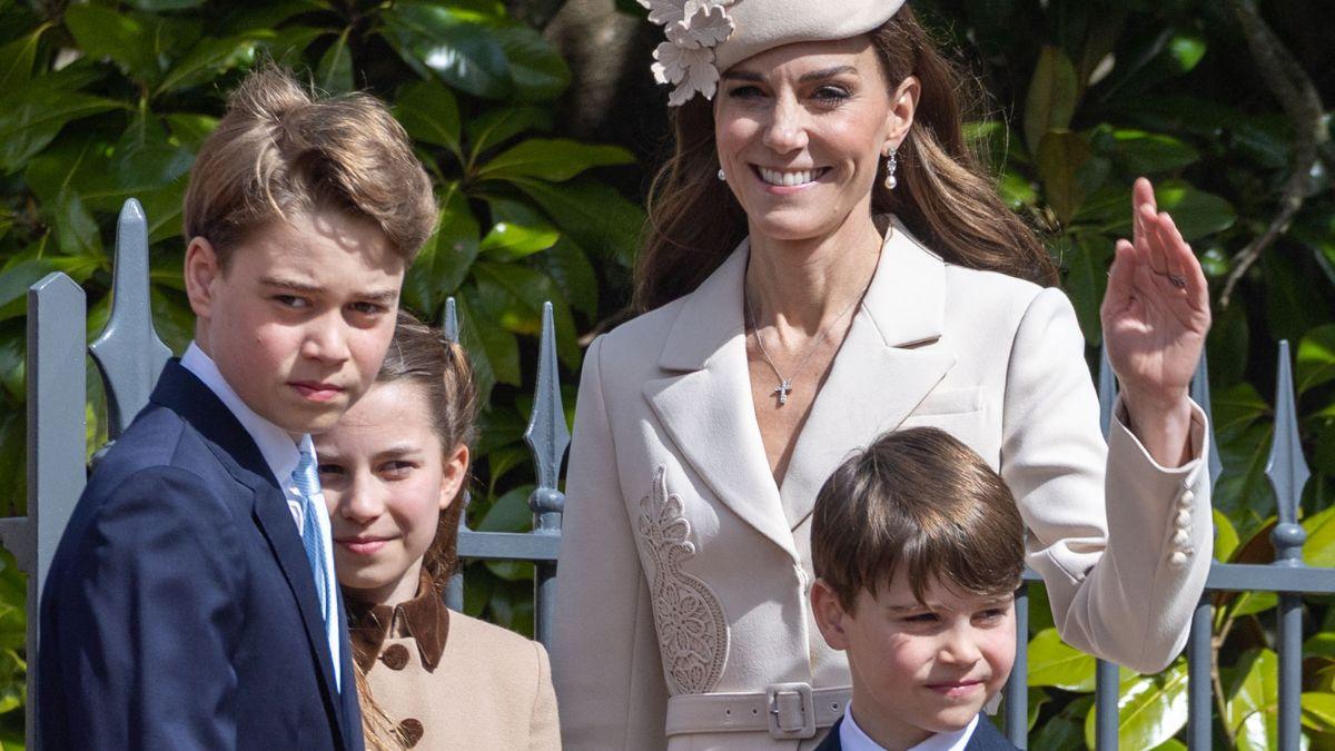 Photo of Princess Kate, Princess Charlotte, Prince George and Prince Louis