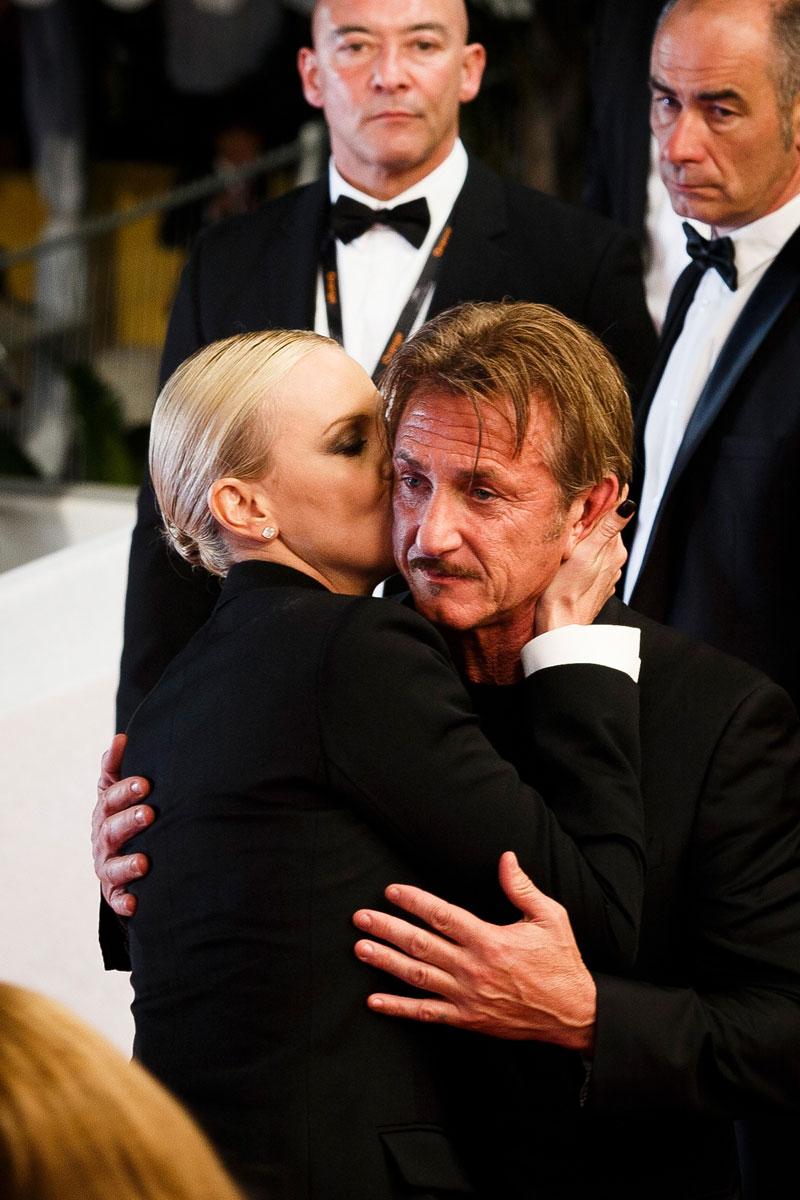 Sean Penn and ex Charlize Theron uncomfortable together promoting 'The Last  Face,' at Cannes a year after breakup – New York Daily News