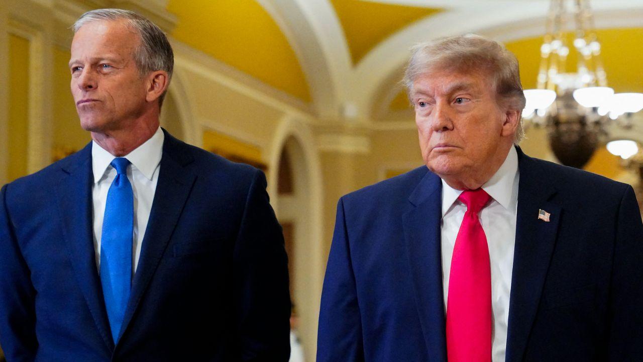Photo of John Thune, Donald Trump