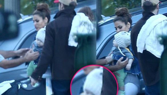 //ryan gosling eva mendes baby family sighting pp