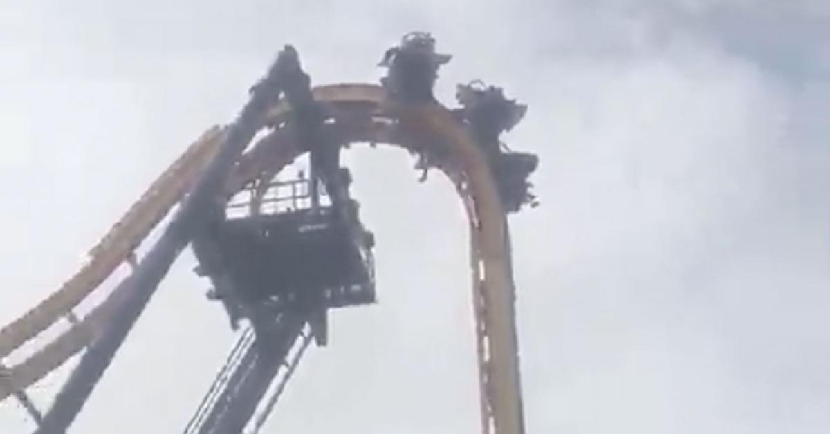 Six Flags Roller Coaster Stuck, Riders Dangling UpsideDown In Shocking