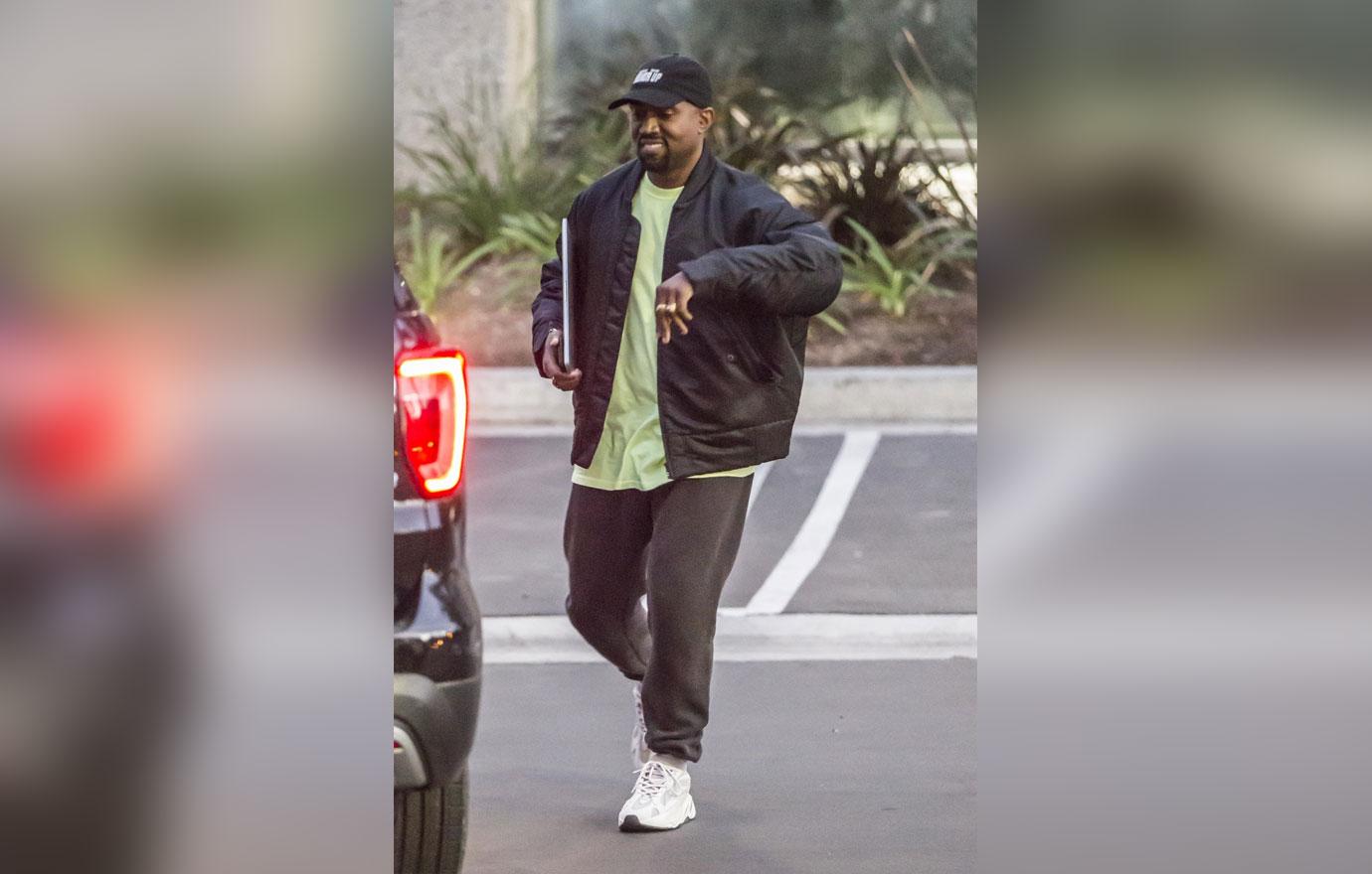 Kanye West Smiles After Baby Chicago