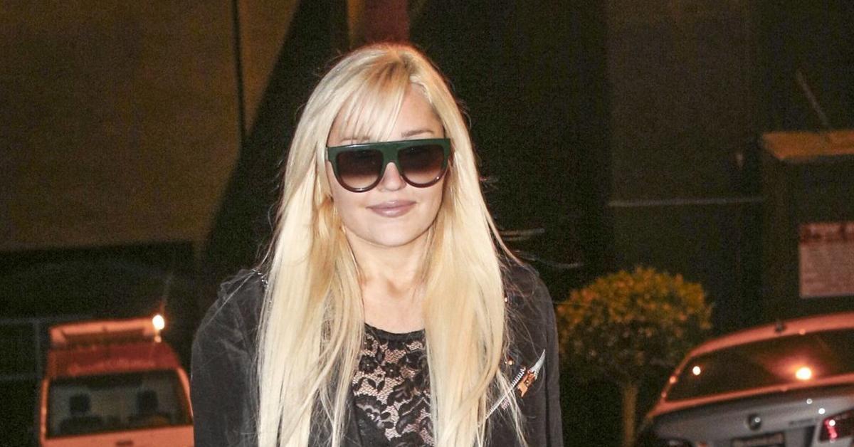 amanda bynes reunites fiance paul pda fight cops