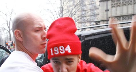 //justin bieber square fameflynet