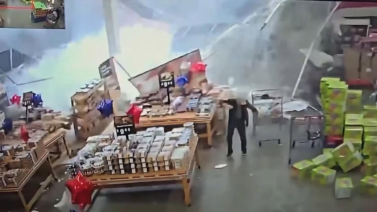 Photo of BJ's Wholesale Club Roof Collapse