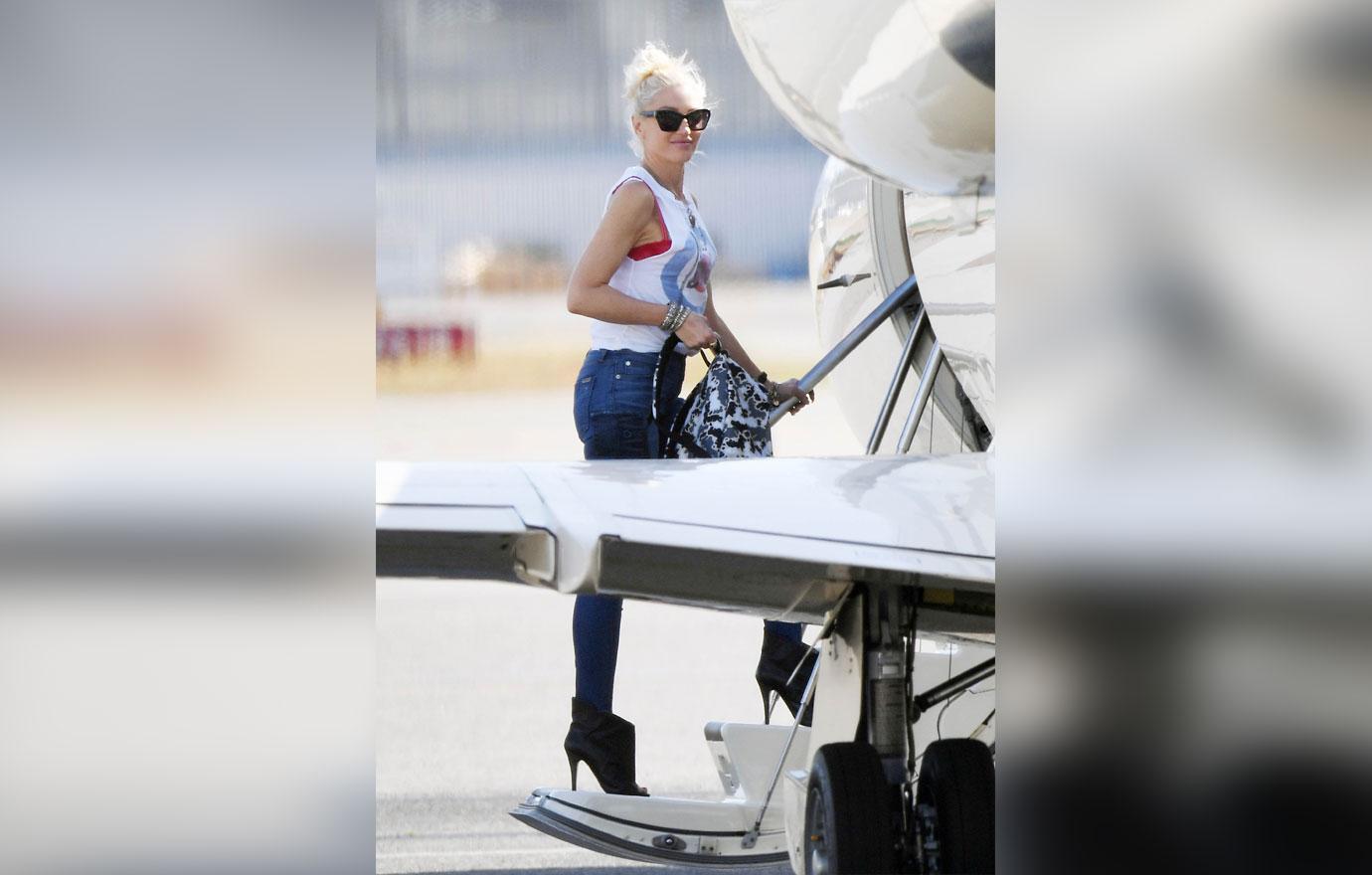 Gwen Stefani Rocks No Doubt T Shirt During Smoothie Run