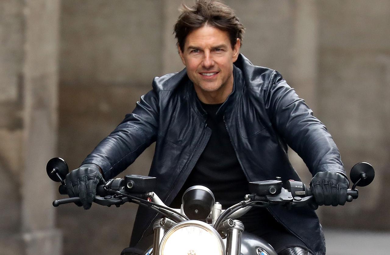 Photo too. Том Круз 2021. Том Круз 2003. Tom Cruise бегут. Том Круз злой.