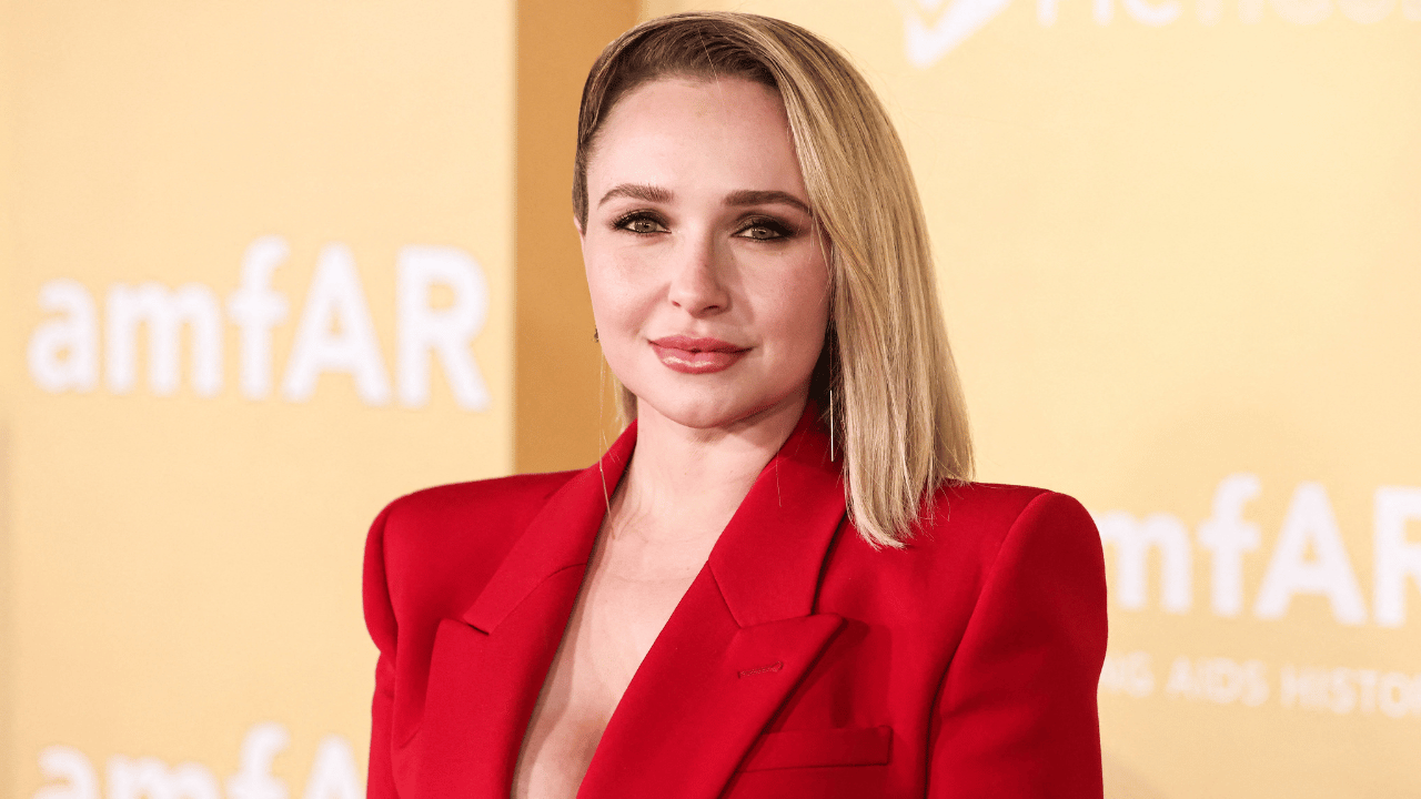 Hayden Panettiere struggled with postpartum depression after the birth of her daughter.