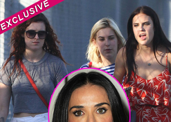 //demi moore daughters tro