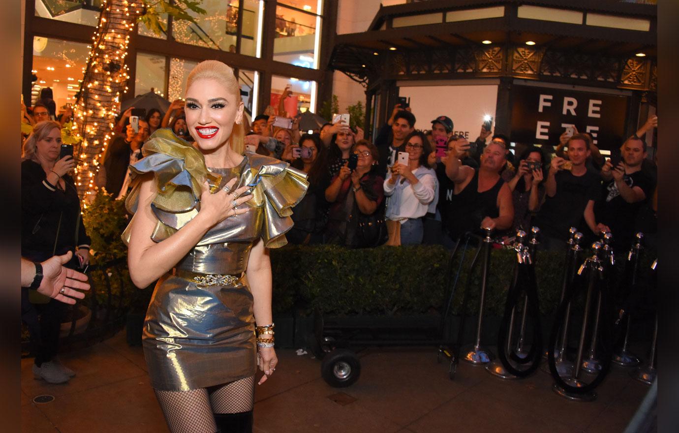 Gwen Stefani Gets Sexy For Meet And Greet With Fans