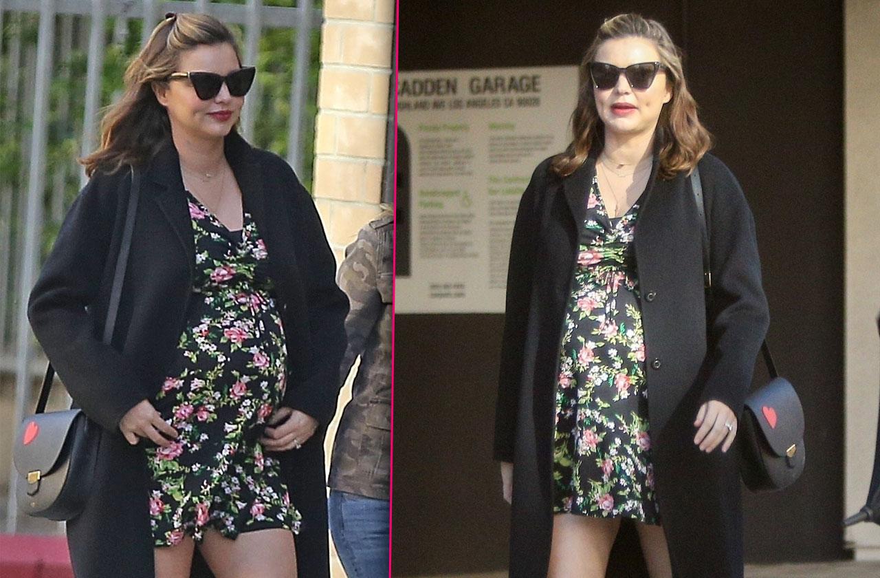 Miranda Kerr Pregnant Baby Bump