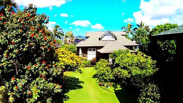 //julia roberts hawaiian estate  million​