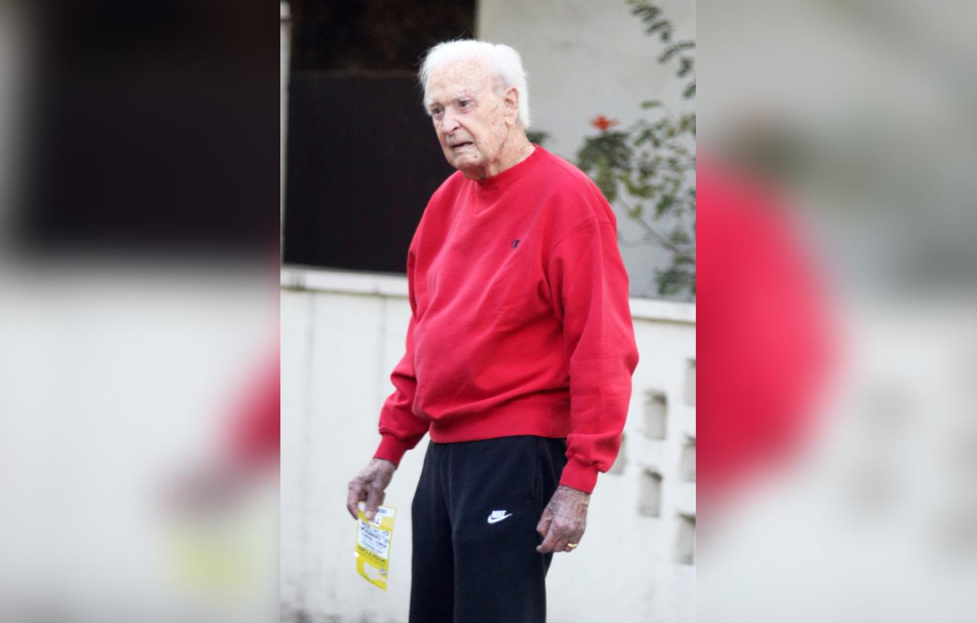 Bob Barker Looks Dazed And Confused As He Goes On A Walk Around Los Angeles