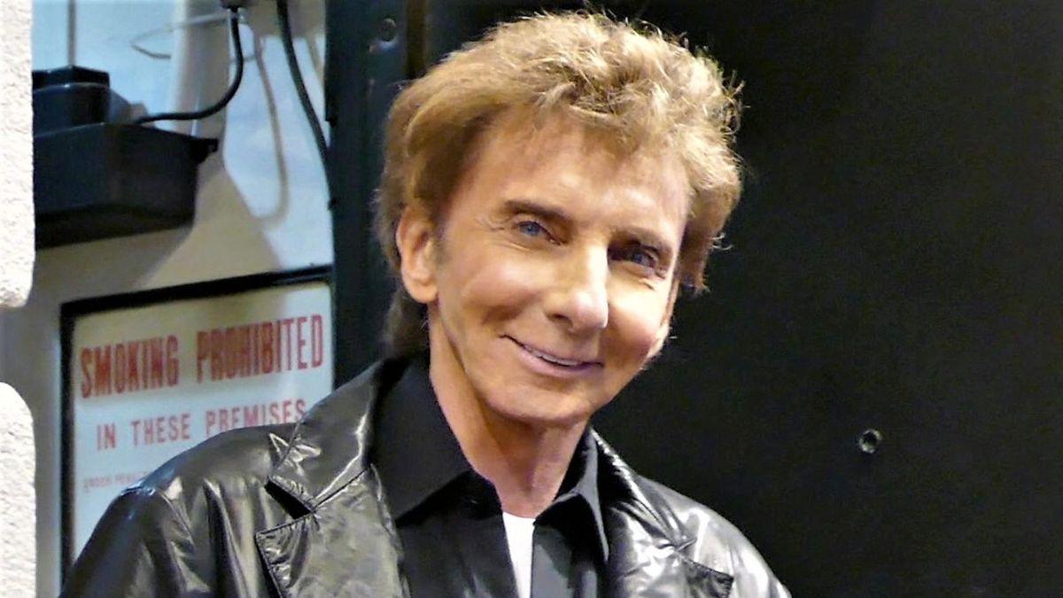 Photo of Barry Manilow