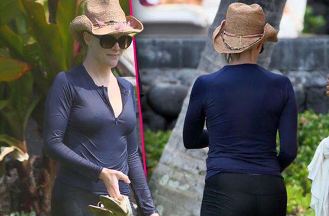 [PICS] Megyn Kelly Bikini Wetsuit Hawaii -- Vacation Before Today Show Job