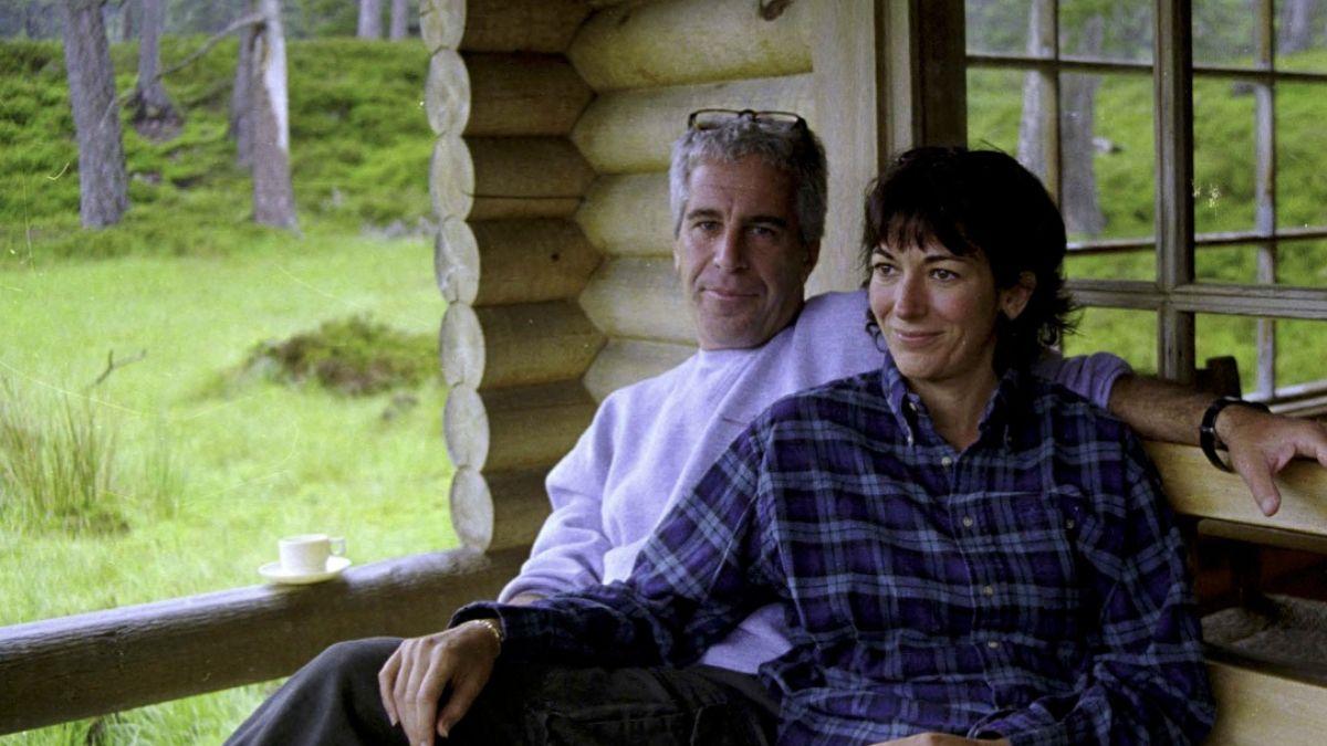 Photo of Jeffrey Epstein and Ghislaine Maxwell