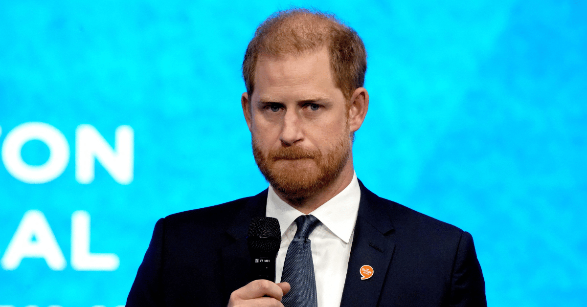 donald trump warns prince harry no special privileges visa application drug use