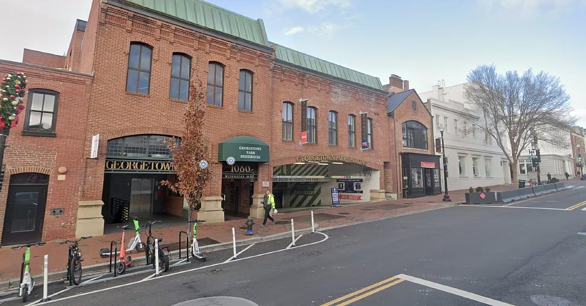 photo of don trump jr. club