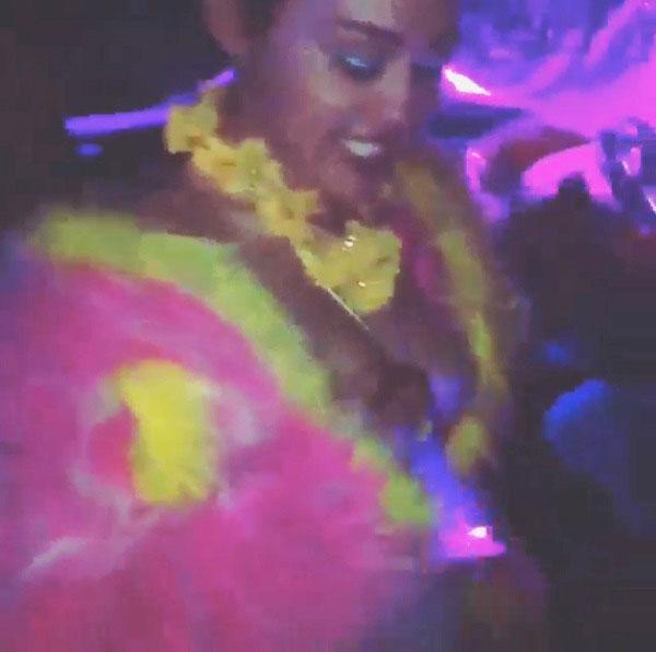 //miley cyrus birthday party