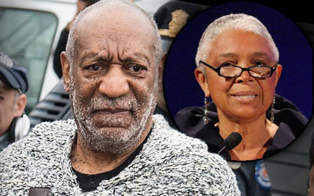 Bill Cosby Sexual Assault Desperate For Wife Camille Cosby Support