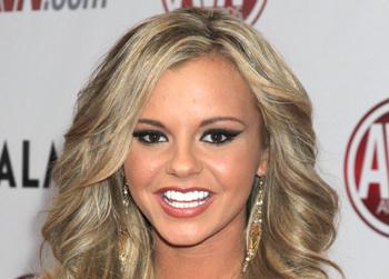 //avn_awards_arrivals__wenn