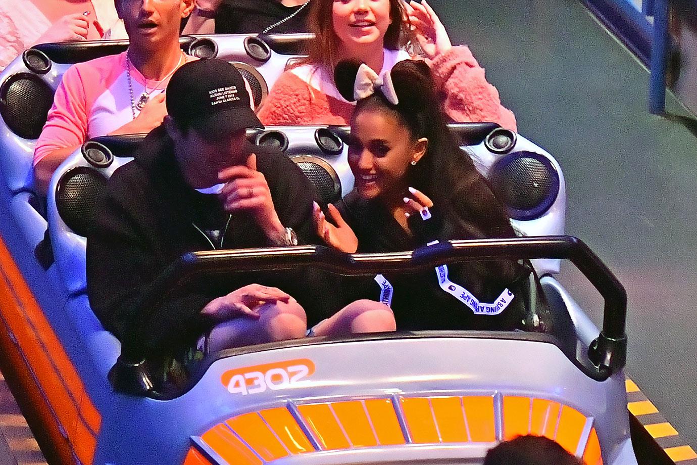 Ariana Grande Engagement Ring Diamond Photos