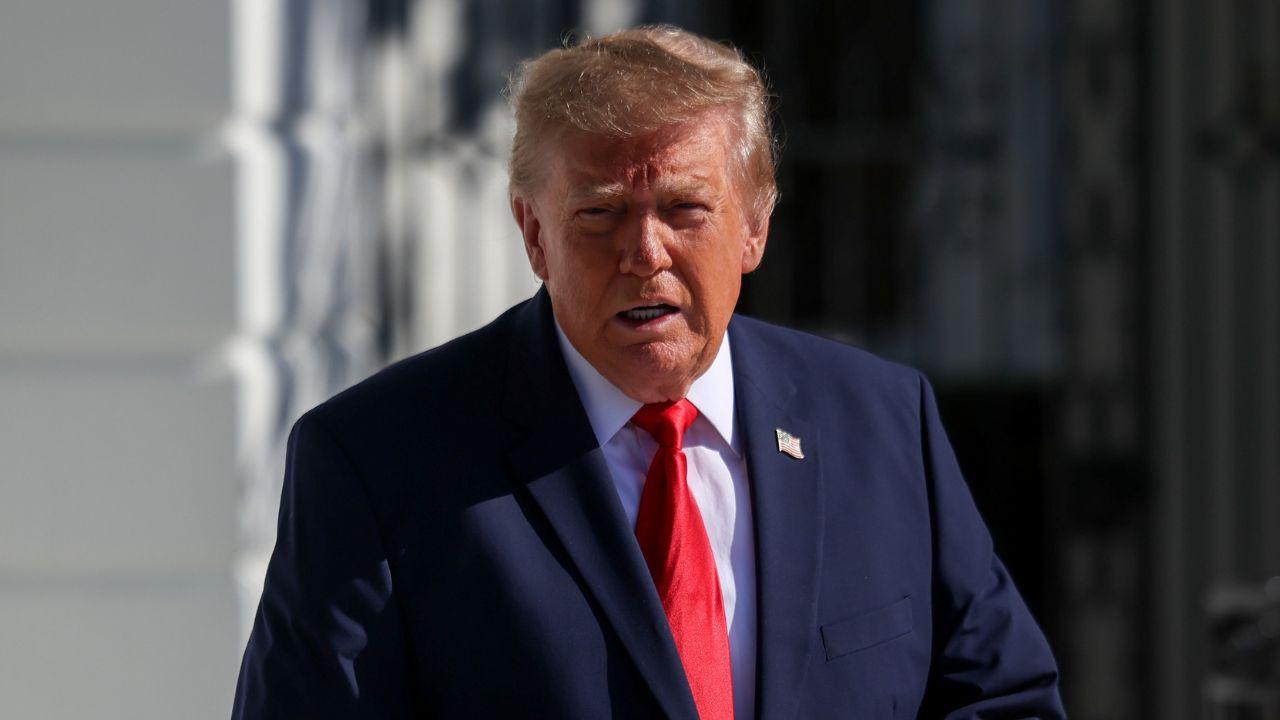 image of Donald Trump couldn't stop gushing over RFK Jr.'s 'build.'