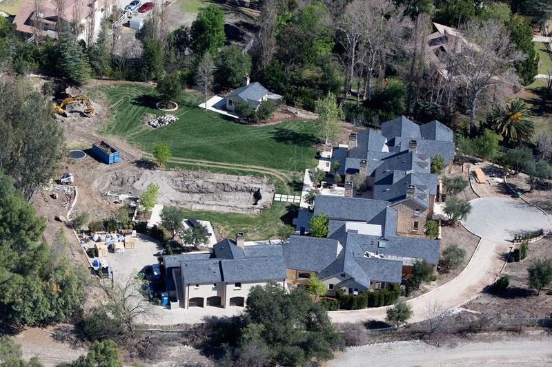 Kanye West Kim Kardashian Mansion Renovation Divorce