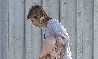 //emma roberts socks