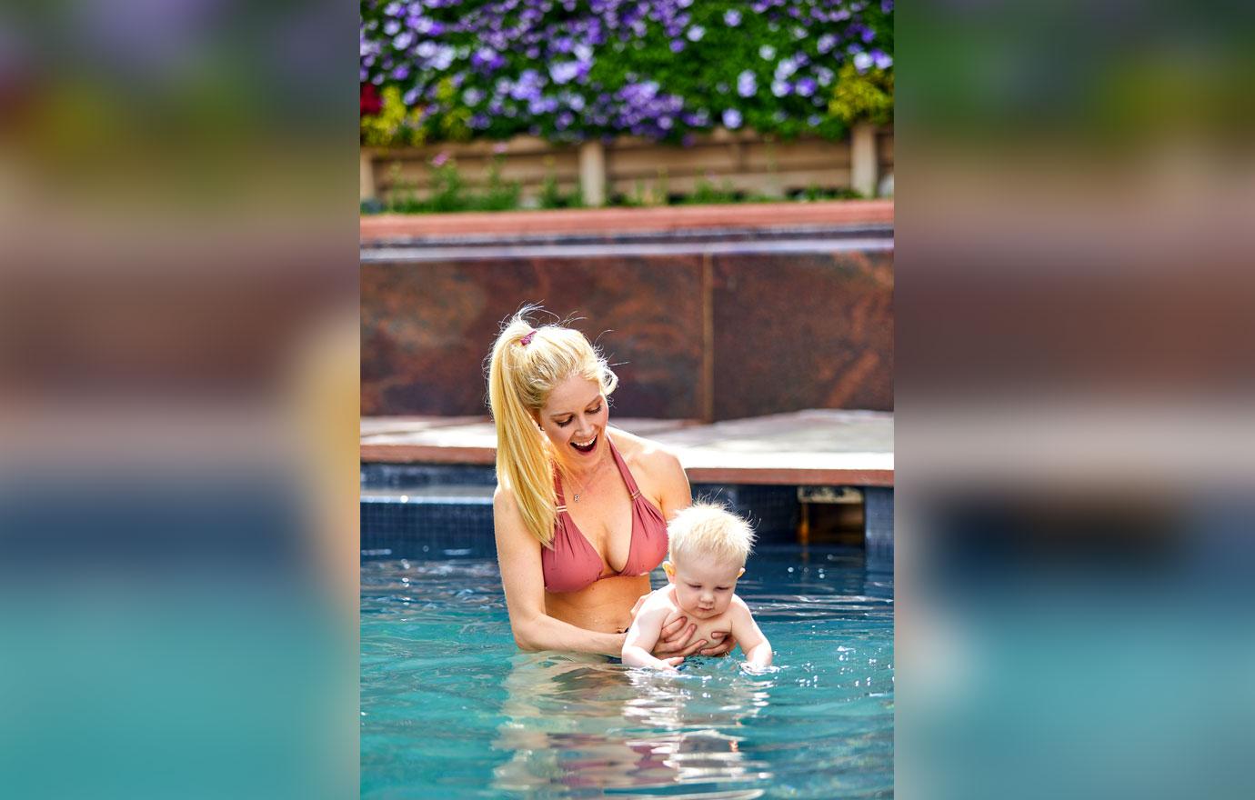 //Heidi Montag Baby Gunner Bikini Pool