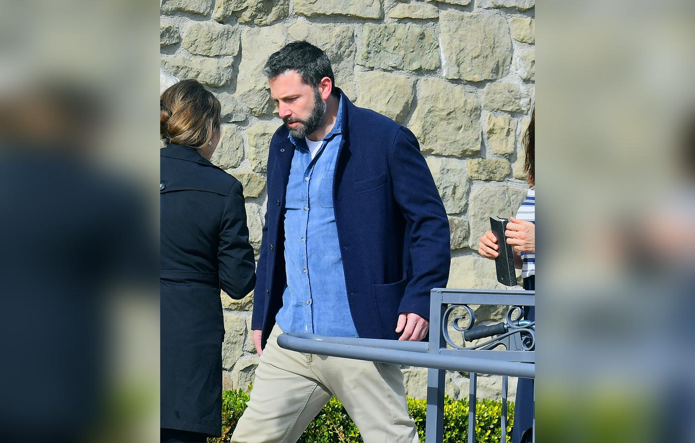 jennifer garner and ben affleck take kids to church