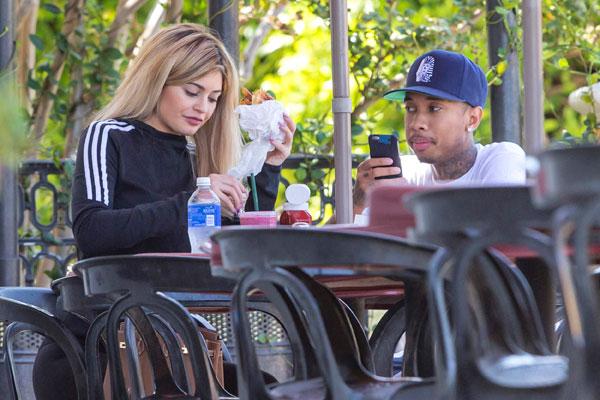 //Kylie Jenner Tyga Breaking Up