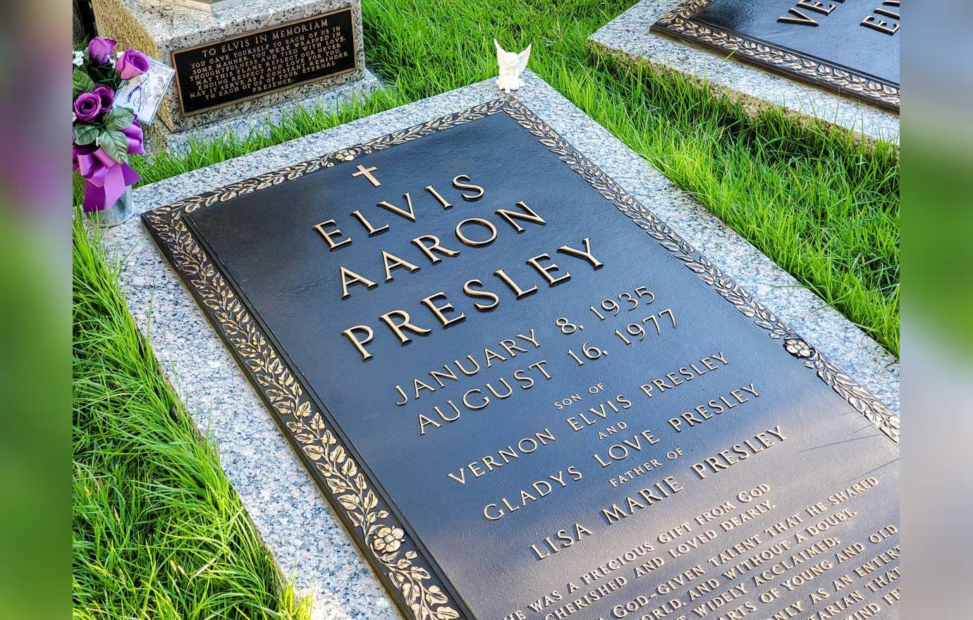 Priscilla presley to be buried 2025 at graceland