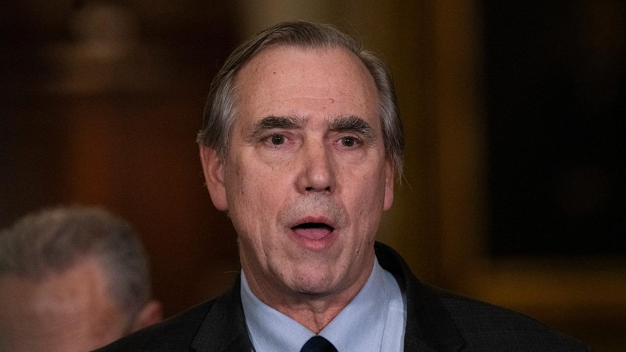 Sen. Jeff Merkley