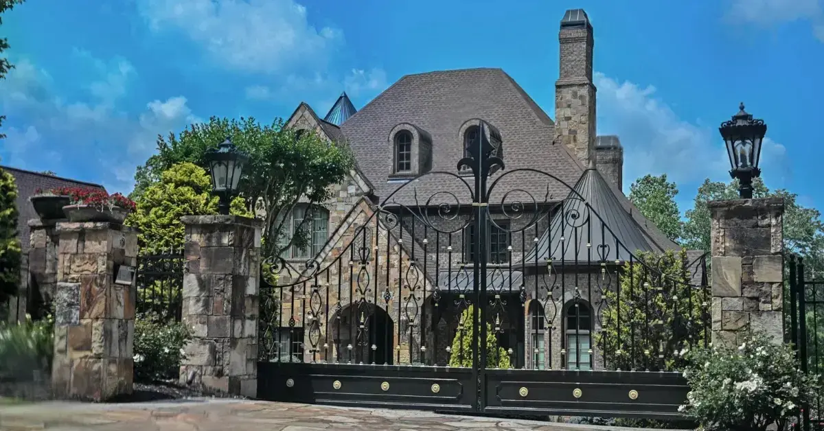 kim zolciak kroy biermann atlanta mansion