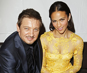 //jeremy_renner_paula_patton