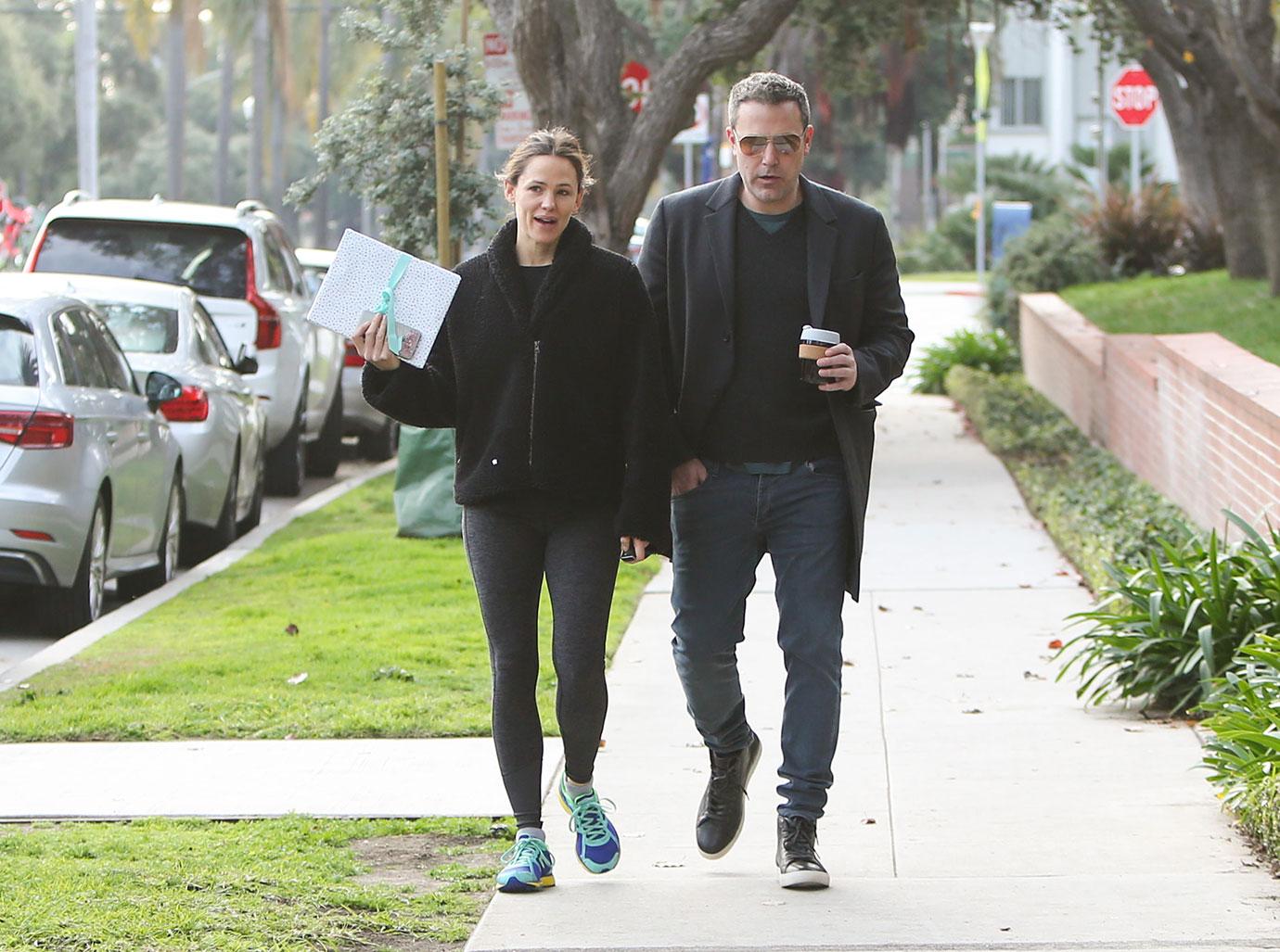 Ben Affleck and Jen Garner Hanging Out