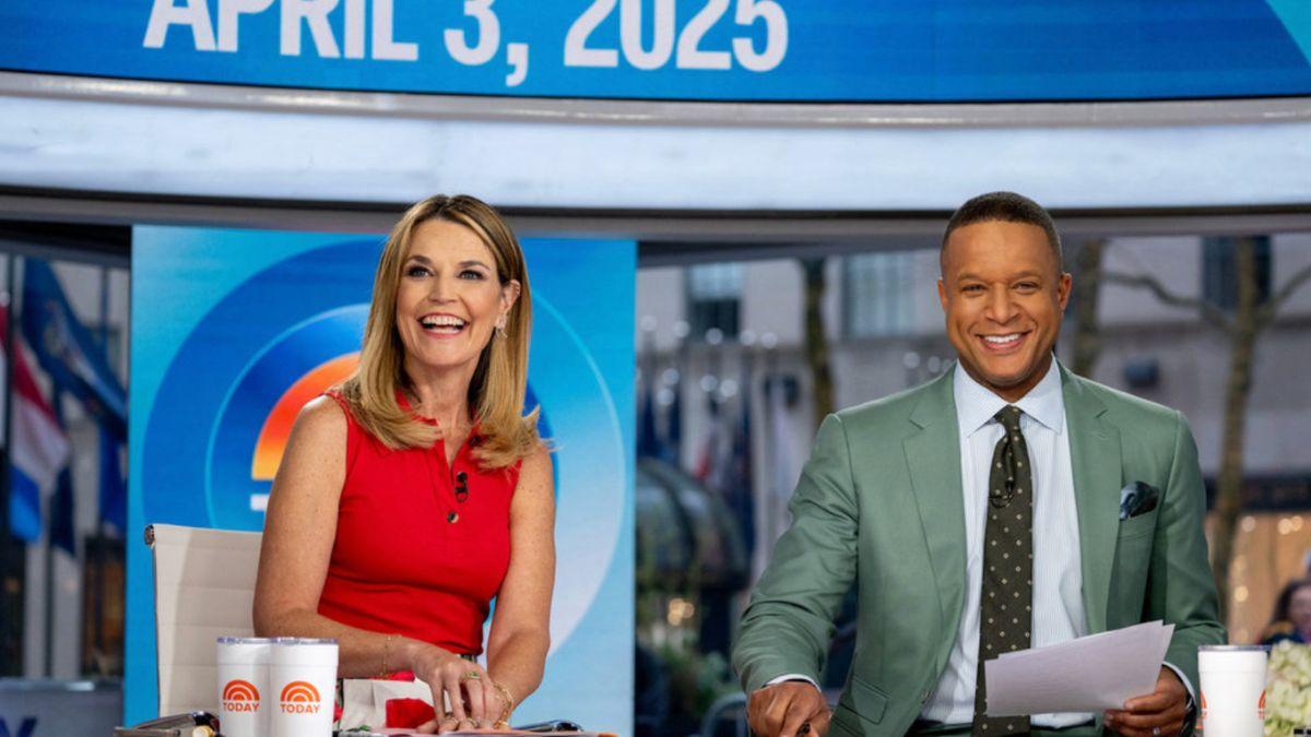 Photo of Savannah Guthrie and Craig Melvin