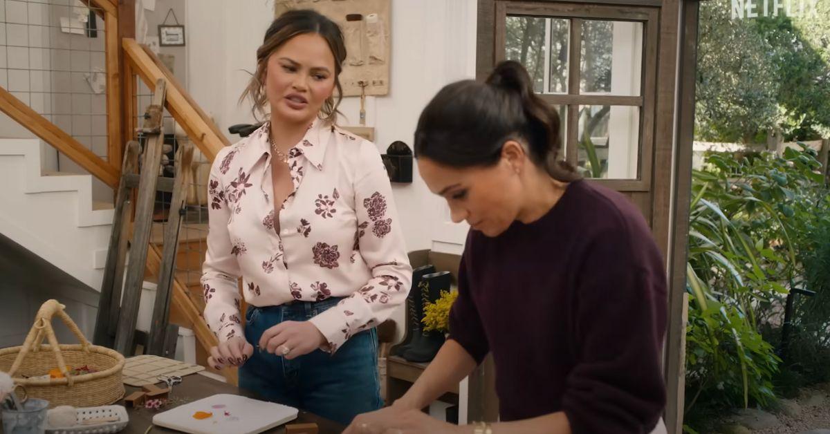 Photo of Chrissy Teigen and Meghan Markle