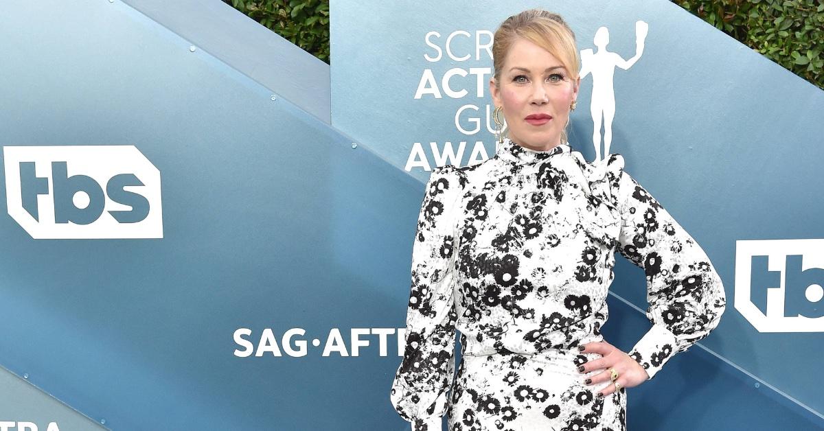 Christina Applegate Uses Cane During First Public Appearance Since Revealing Ms Diagnosis